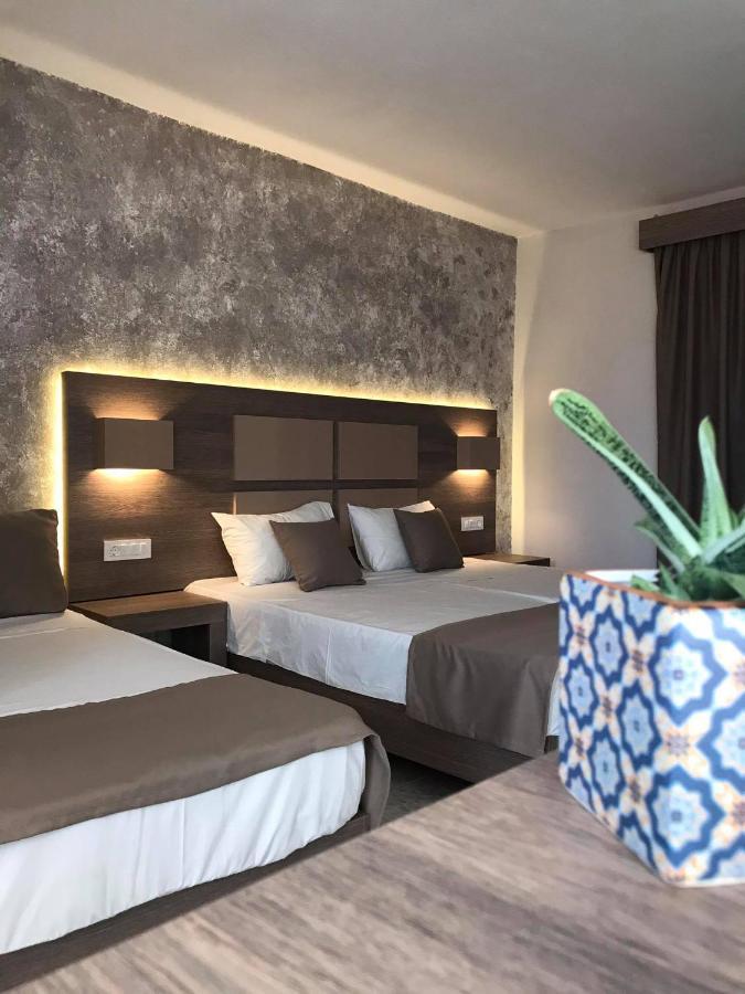 לגאנאס Derekas Studios & Apartments מראה חיצוני תמונה